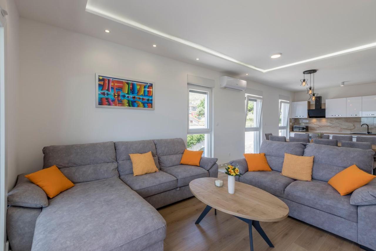 Kaštela Luxury Villa La Nonna Ana - Heated Pool, Sea View, Near Split מראה חיצוני תמונה