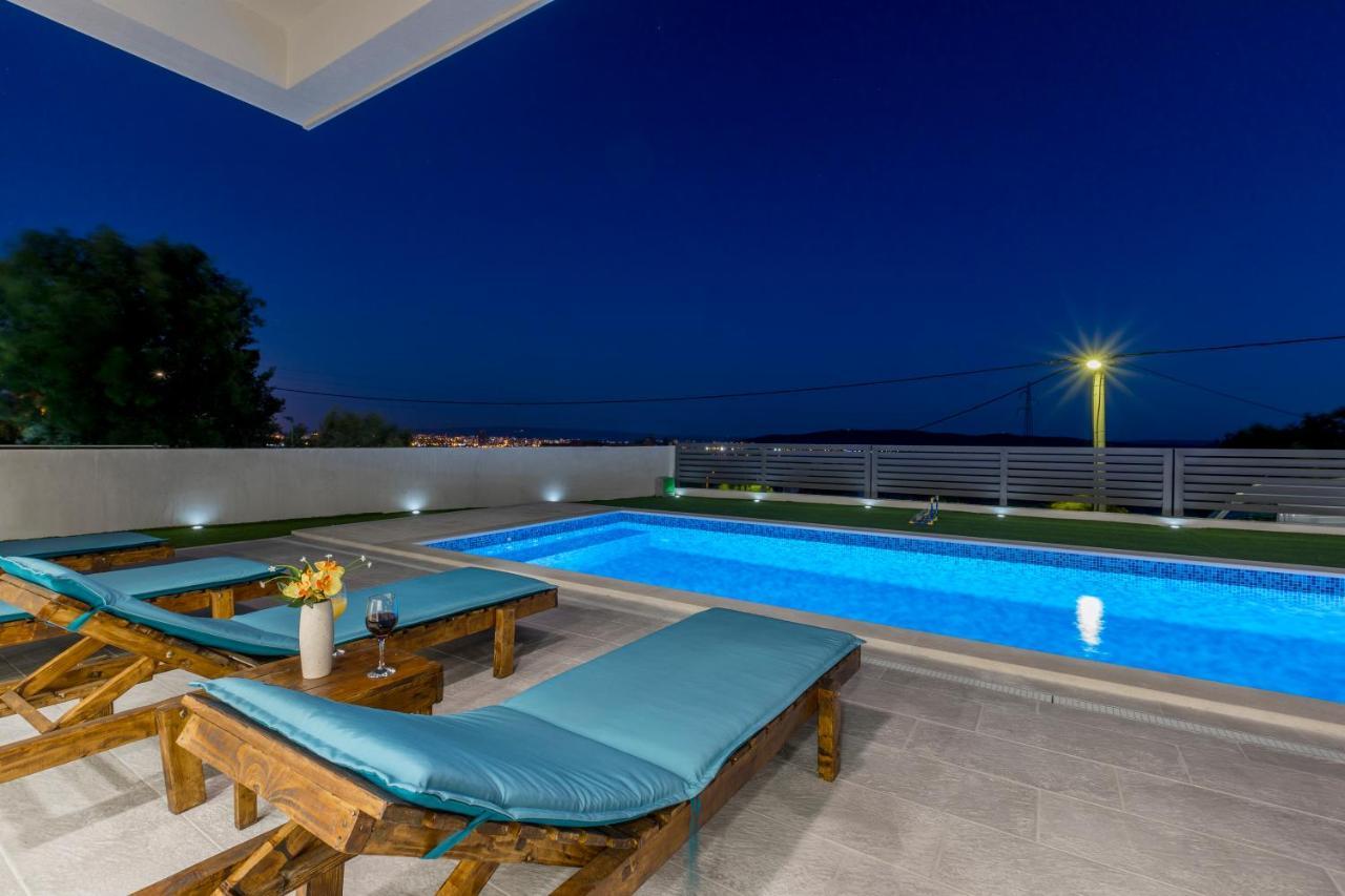 Kaštela Luxury Villa La Nonna Ana - Heated Pool, Sea View, Near Split מראה חיצוני תמונה